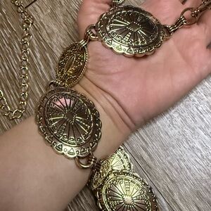 Windsor Gold Medallion Chain Belt | Vintage-Inspired Statement Waist Belt NWT